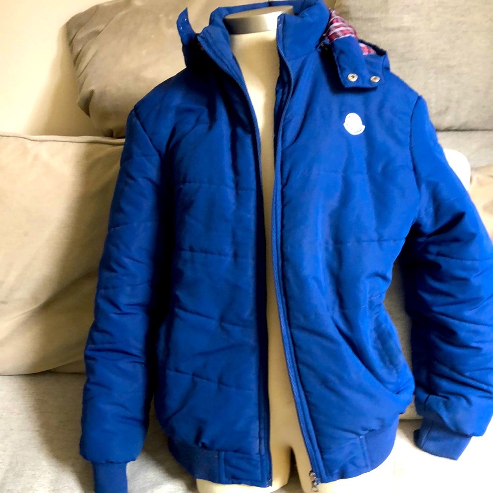 COPY - Moncler. Flash $